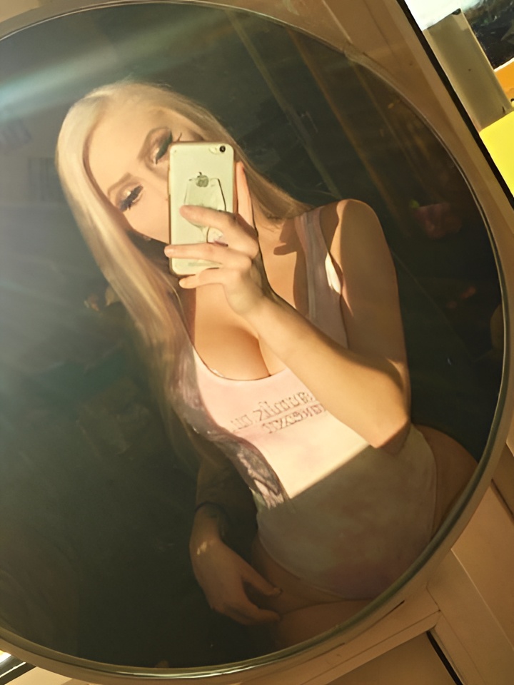 Анечка привлекальеная девушка из Первоуральска цена от 3000 руб