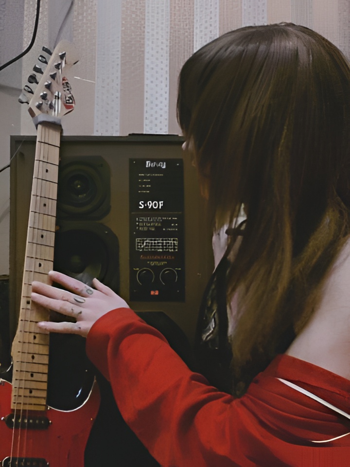 Софа привлекальеная девушка из Первоуральска цена от 3000 руб