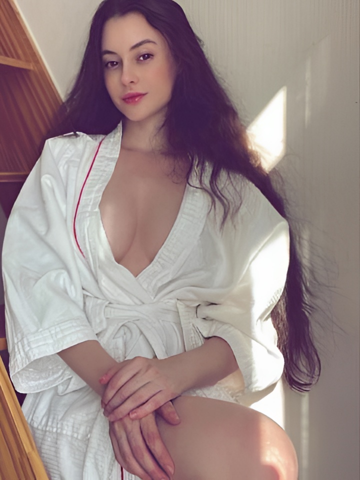 Индивидуалка Эмиля, доступна для личного знакомства от 2000 руб