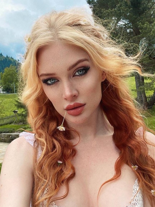 Даша привлекательная девушка из Первоуральска цена от 3000 руб